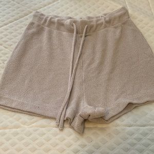 Sand color H and M summer shorts you can dress up or dress down